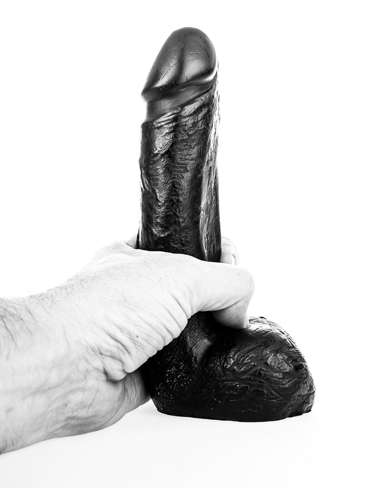 All Black - Realistic Thick Dildo Miguel 20 cm
