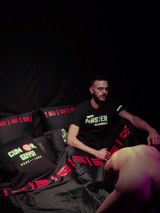 Rabo De Toro - CUM On Guys - Funda de Cojín BDSM 