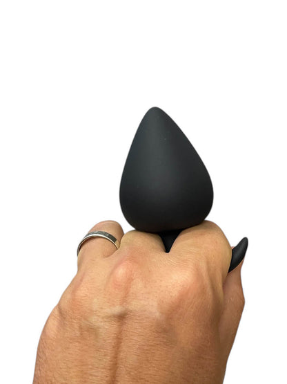 Rabo De Toro – Anchor Base Silicone Butt Plug LARGE