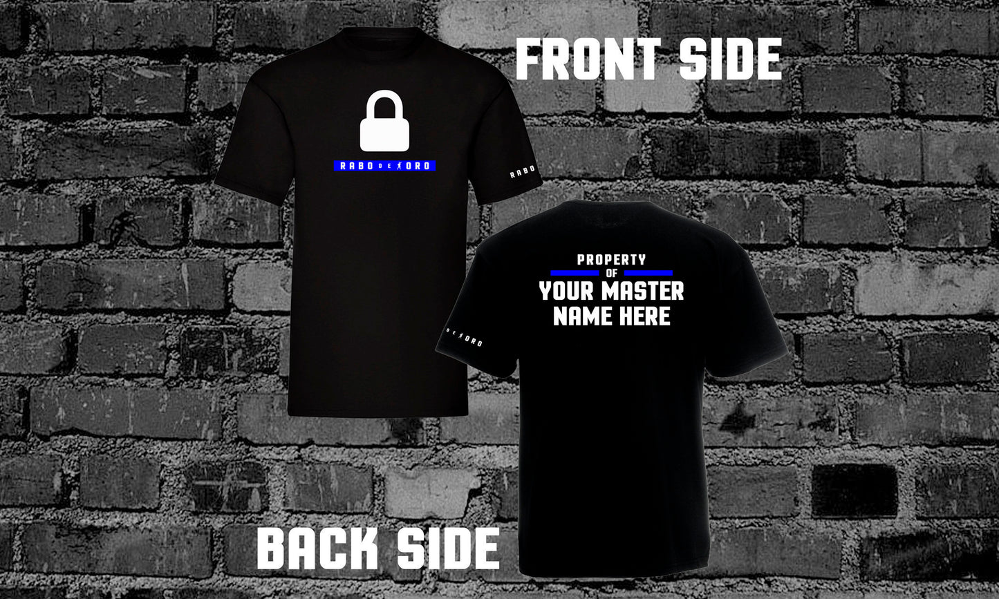 A statement of desire and identity. Add your custom name or phrase to the Rabo De Toro “Property Of” tee and wear it to pride, clubs, or private play with confidence and attitude.
personalized fetish shirt, gay pride fashion, Rabo De Toro, black fetish t-shirt, property kink design, BDSM lifestyle wear, custom kink apparel