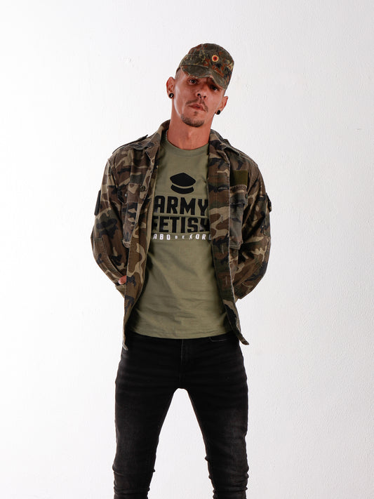 ARMY FETISH Olive T-Shirt with Black Military Cap detail