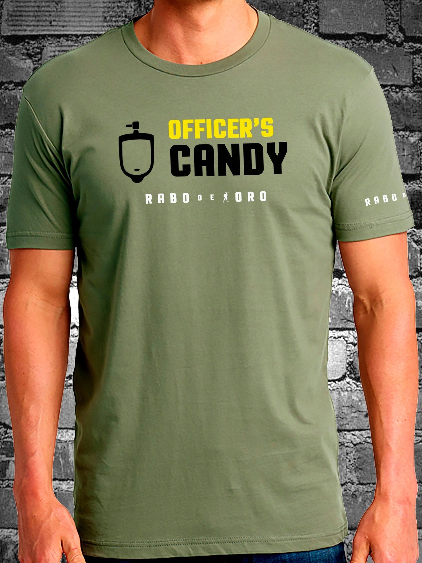 Camiseta OFFICER's CANDY Olive con diseño Piss Urinal