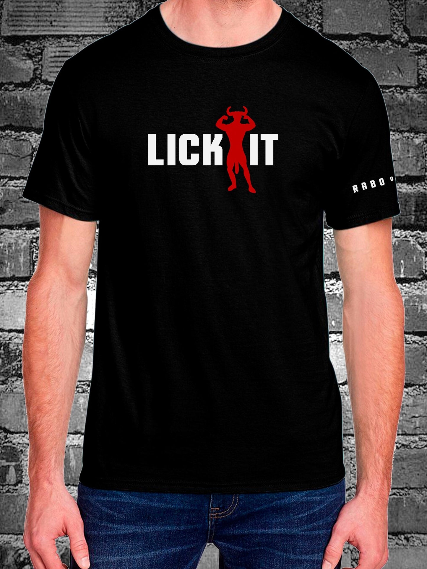 Camiseta LICK IT con diseño Minotauro